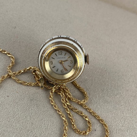 Vintage White Enamel over Gold Tone Caravelle 7 Jewel Orb or Pendant Watch - Picture 4 of 7
